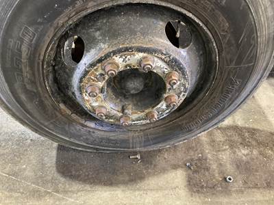 GMC Front Axle Assembly for a GMC C6500