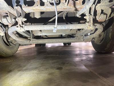 GMC Front Axle Assembly for a GMC W4500
