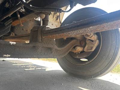 GMC Front Axle Assembly for a GMC Topkick