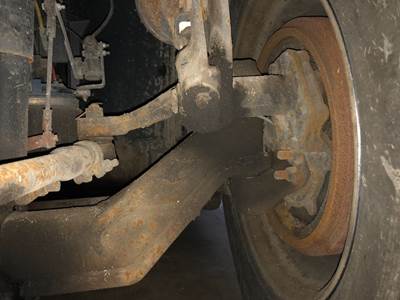 Hendrickson AIRTEK Front Axle Assembly for a Volvo VNL