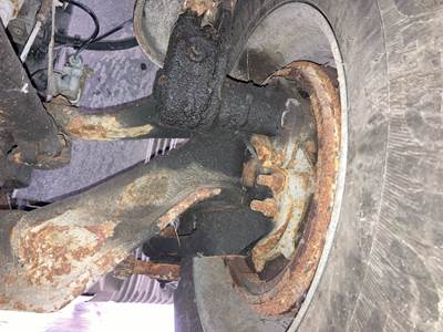 Hendrickson AIRTEK Front Axle Assembly for a Volvo VNL