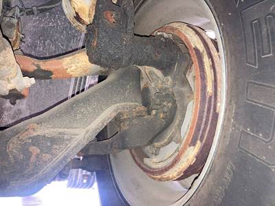 Hendrickson AIRTEK Front Axle Assembly for a Volvo VNL