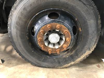 Hendrickson AIRTEK Front Axle Assembly for a Volvo VNL