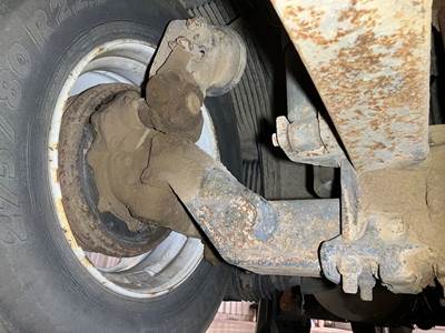 Hendrickson AIRTEK Front Axle Assembly for a Volvo VNL