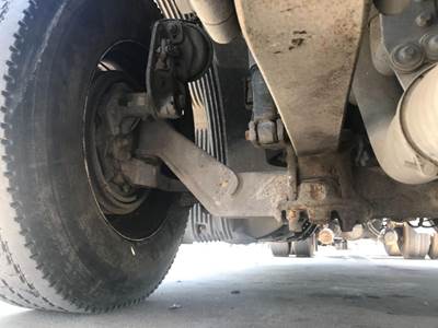 Hendrickson AIRTEK Front Axle Assembly for a Volvo VNL