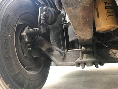 Hendrickson AIRTEK Front Axle Assembly for a Freightliner Columbia 120