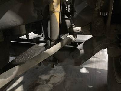 Hendrickson AIRTEK Front Axle Assembly for a Volvo VNL