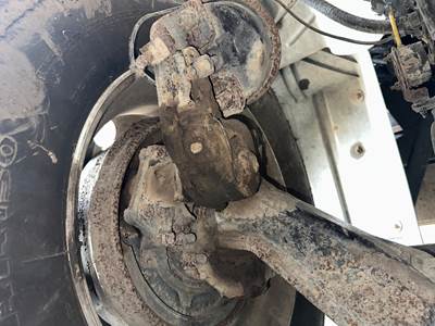 Hendrickson AIRTEK Front Axle Assembly for a Mack Cxu