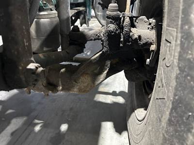 Hendrickson AIRTEK Front Axle Assembly for a Western Star 4900FA