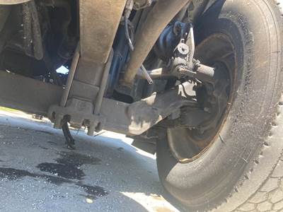 Hendrickson SOFTEK Front Axle Assembly for a International Prostar