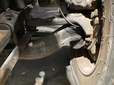 Hendrickson SOFTEK Front Axle Assembly for a International Prostar