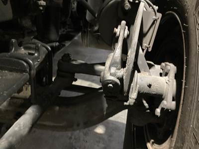 Hendrickson SOFTEK Front Axle Assembly for a International Prostar