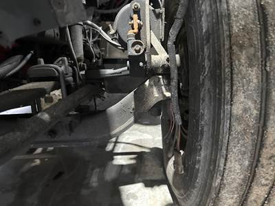 Hendrickson SOFTEK Front Axle Assembly for a International LT