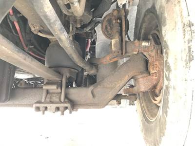 Hendrickson STK120 Front Axle Assembly for a Freightliner Columbia 120