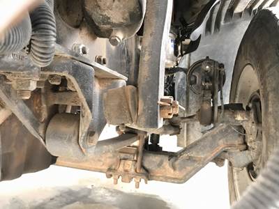 Hendrickson STK120 Front Axle Assembly for a Freightliner Columbia 120