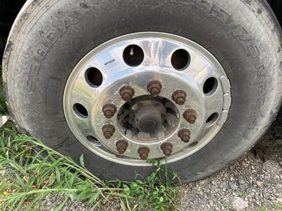 Hendrickson STK123 Front Axle Assembly for a International Prostar