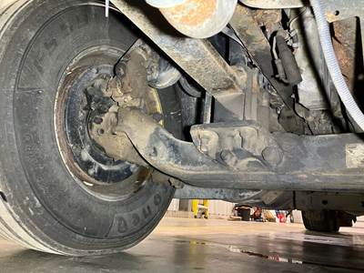 Hendrickson STK123 Front Axle Assembly for a International Prostar