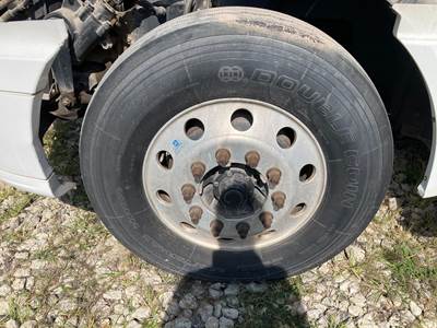 Hendrickson STK123 Front Axle Assembly for a International Prostar