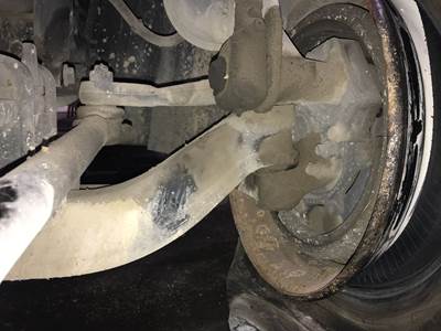 Hendrickson STK123 Front Axle Assembly for a International Prostar