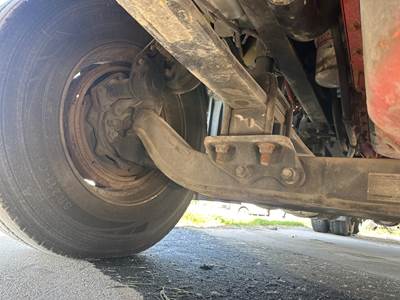 Hendrickson STK123 Front Axle Assembly for a International LT