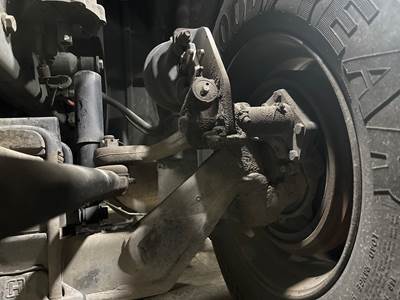 Hendrickson STK123 Front Axle Assembly for a International Prostar