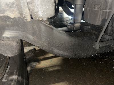 Hendrickson STK125 Front Axle Assembly for a Freightliner Cascadia