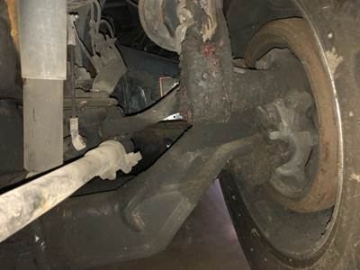 Hendrickson STK132 Front Axle Assembly for a Volvo VNL
