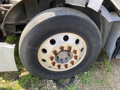 Hendrickson STK132 Front Axle Assembly for a Volvo VNL