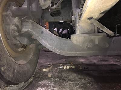 Hendrickson STK132 Front Axle Assembly for a International Prostar