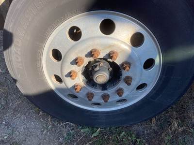 International Front Axle Assembly for a International 9200