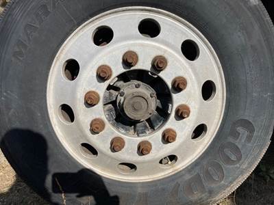 Mack 21881775 Front Axle Assembly for a Mack Cxu