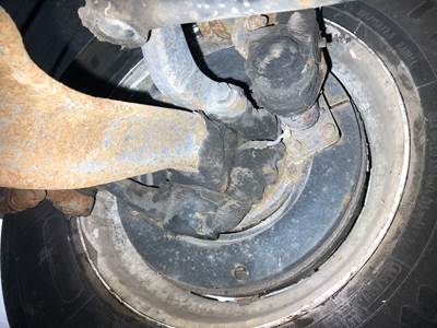 Mack FXL12 Front Axle Assembly for a Mack Cxu