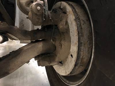 Mack FXL12 Front Axle Assembly for a Mack CXN