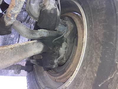 Mack FXL12 Front Axle Assembly for a Mack Cxu