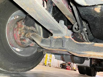Mack FXL12 Front Axle Assembly for a Mack CXN