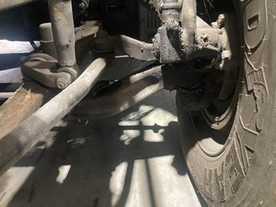 Mack FXL12 Front Axle Assembly for a Mack Cxu