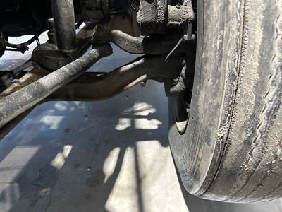 Mack FXL12 Front Axle Assembly for a Mack Cxu