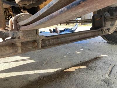 Meritor CFG-3675 Front Axle Assembly for a Chevrolet Kodiak