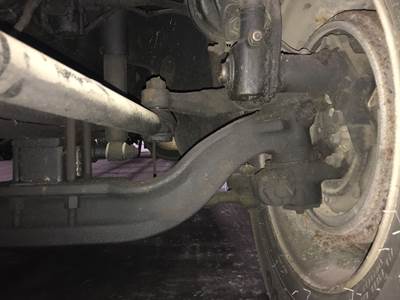 Meritor FC965 Front Axle Assembly for a Freightliner FL70