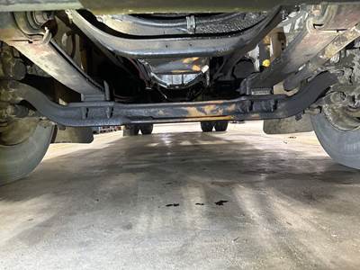 Meritor FD961 Front Axle Assembly for a Freightliner FL70