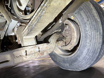 Meritor FF941 Front Axle Assembly for a Kenworth T600