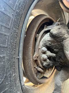 Meritor FF944 Front Axle Assembly for a Freightliner FLD120 Classic