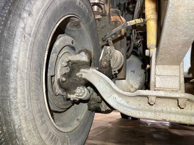 Meritor FF961 Front Axle Assembly for a Western Star 4900FA