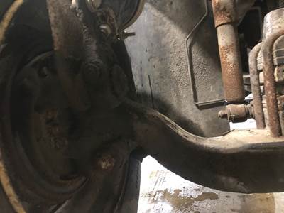 Meritor FF961 Front Axle Assembly for a Kenworth T400