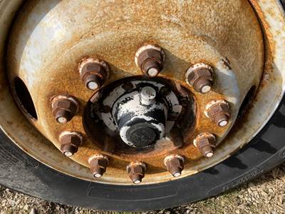 Meritor FF961 Front Axle Assembly for a International 9400