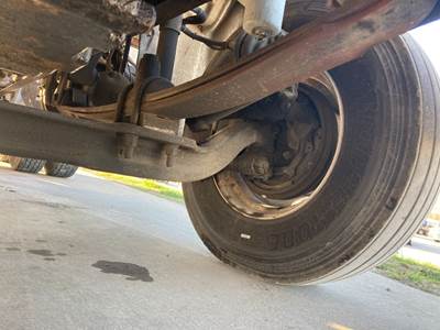 Meritor FF961 Front Axle Assembly for a Freightliner FL112