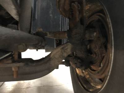 Meritor FF961 Front Axle Assembly for a Volvo VNL