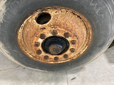 Meritor FF961 Front Axle Assembly for a Ottawa YT