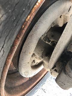 Meritor FF961 Front Axle Assembly for a Freightliner FLC120