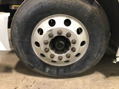 Meritor FF961 Front Axle Assembly for a Volvo VNL